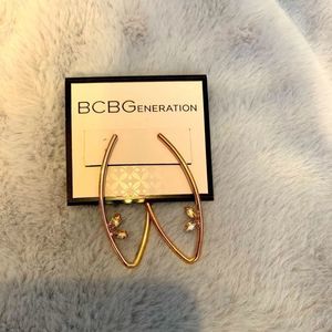 🌈BCBG Clip-shaped Earrings